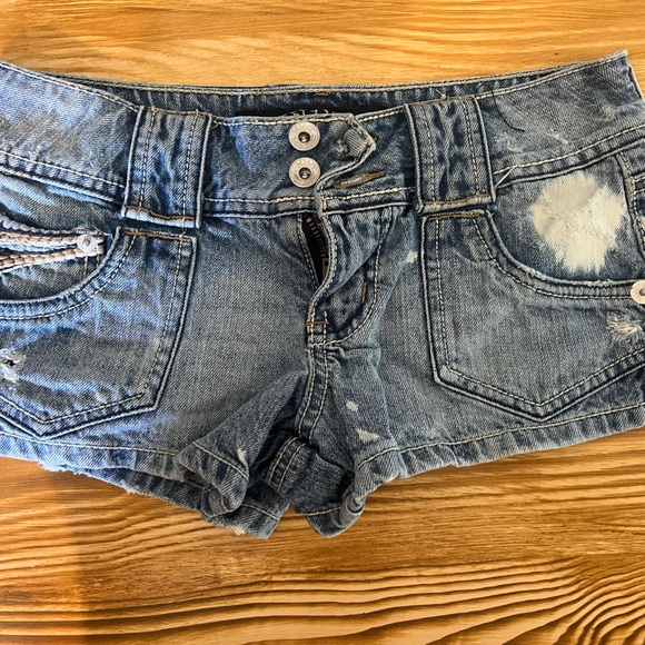 HINT Jean shorts - Picture 1 of 3